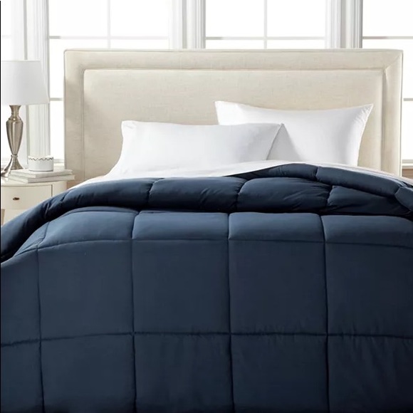 Royal luxe Other - $130 Royal Luxe Down King Comforter Hypoallergenic